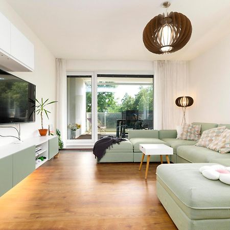 Homeawayhome By The River Ceske Budejovice Bagian luar foto
