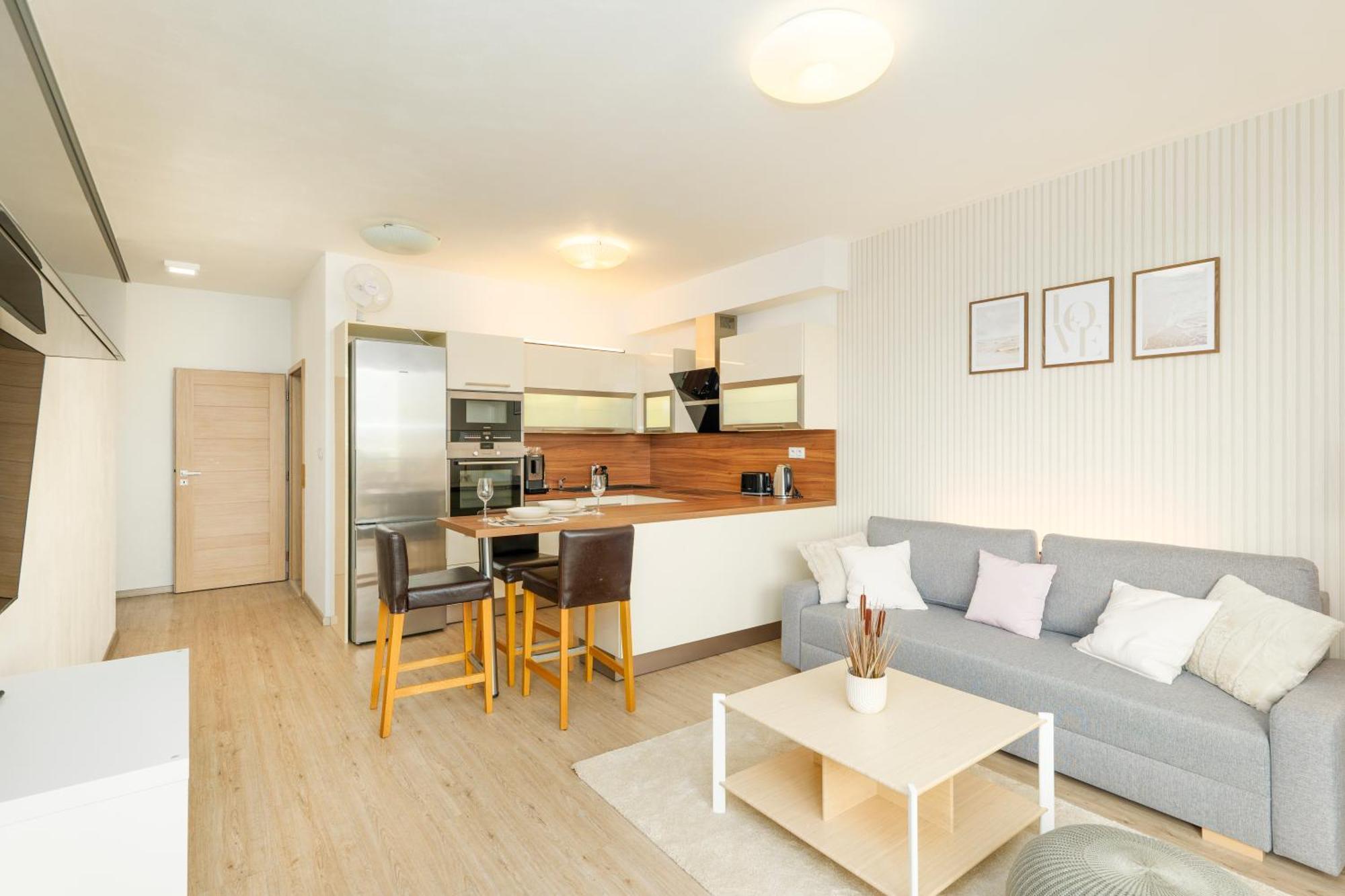 Homeawayhome By The River Ceske Budejovice Bagian luar foto
